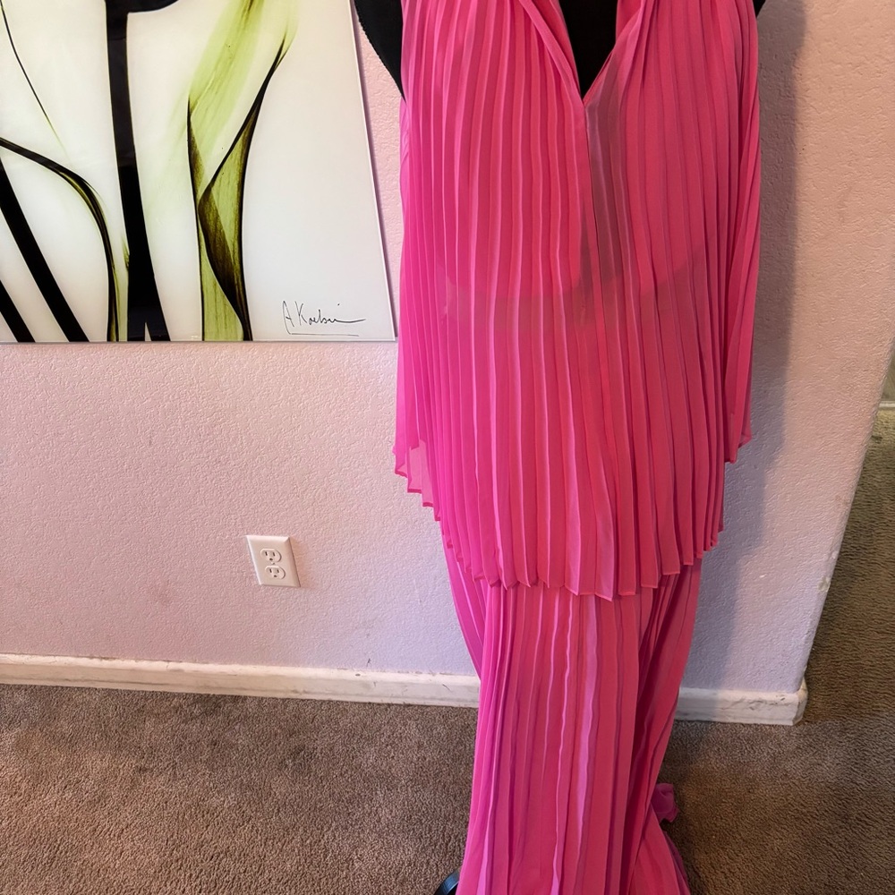 BCBGMaxAzria pink dress size XS - Picture 3 of 5